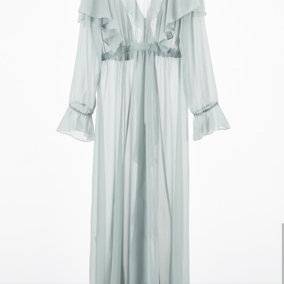 BNWT! Zara long lace dressing gown (M-L) - Picture 8 of 9